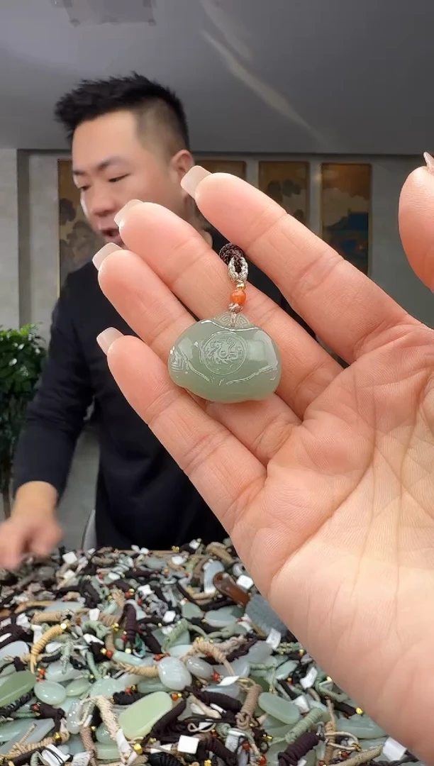 颈饰未镶嵌和田玉拍一发一多样性发货