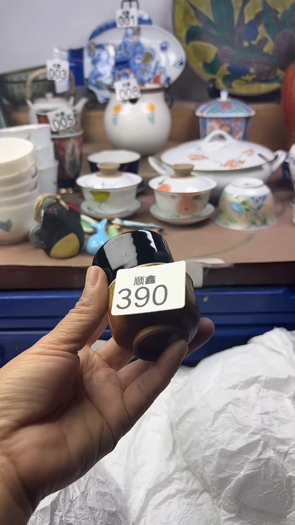陶军****）顺鑫工艺品店闪购