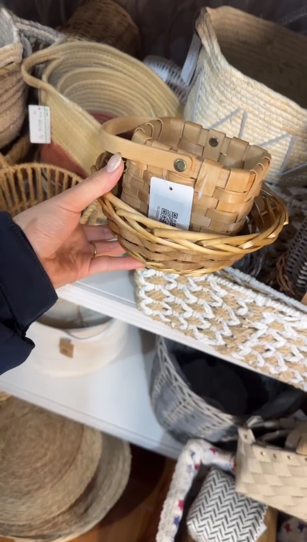 ?***卷微瑕捡漏 小篮子两个