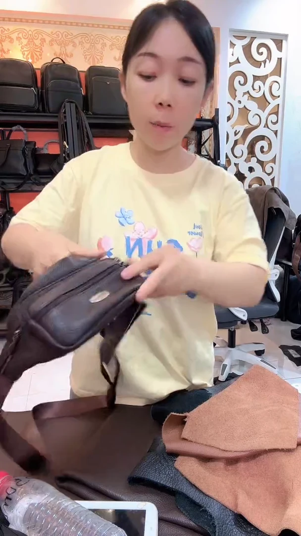 锦纶头层牛皮长33高12厘米中腰包023#棕色