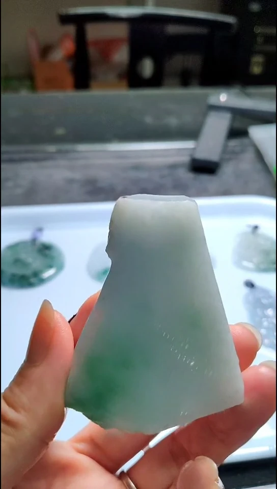 未镶嵌定制翡翠缅甸天然A货翡翠片料定制（辣色料子）