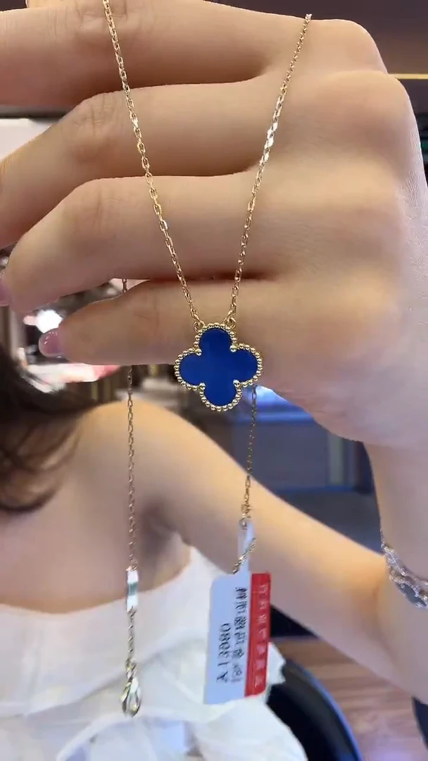 玛瑙/玉髓项链18K金镶嵌花
