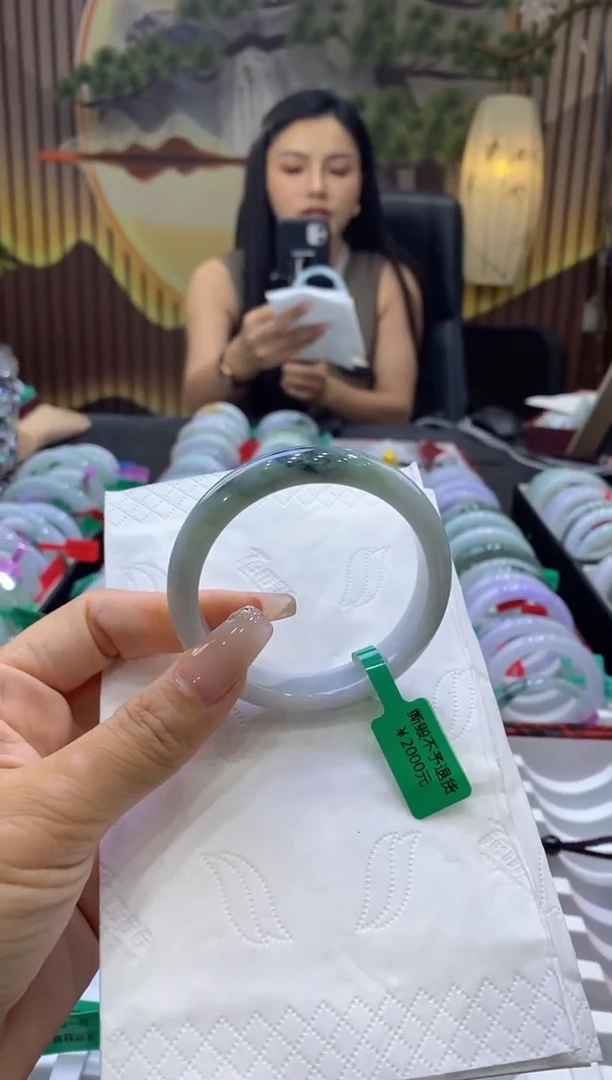 翡翠手镯未镶嵌0001768