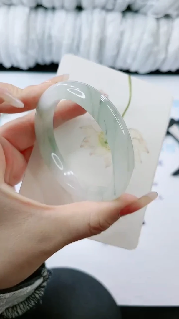 【闪购商品】石英质玉手镯未镶嵌多样性发货V675