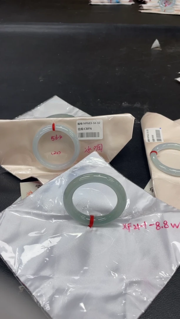 未镶嵌手镯翡翠用****?翡翠手镯