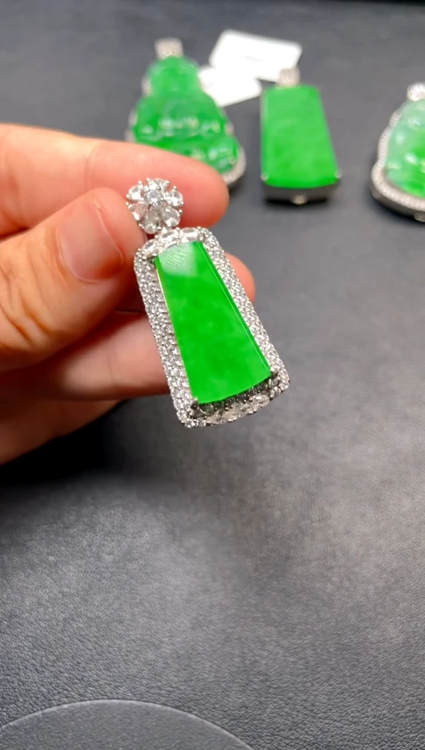 吊坠(不含链)银S925镶嵌翡翠吊坠