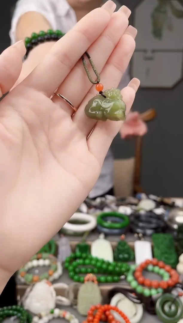 颈饰未镶嵌和田玉多样性发货拍一单发一个多样性发货拍一单发一个