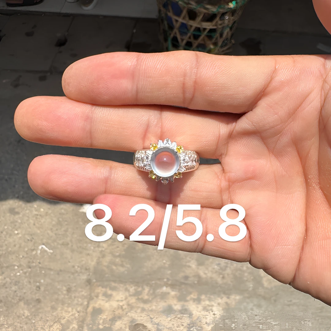 0523(小哪吒在源头)玻璃种翡翠正圆黑钢戒面饱满杠味荧光足M180