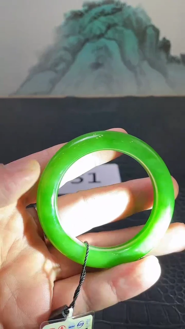 和田玉（碧玉）手镯未镶嵌一个