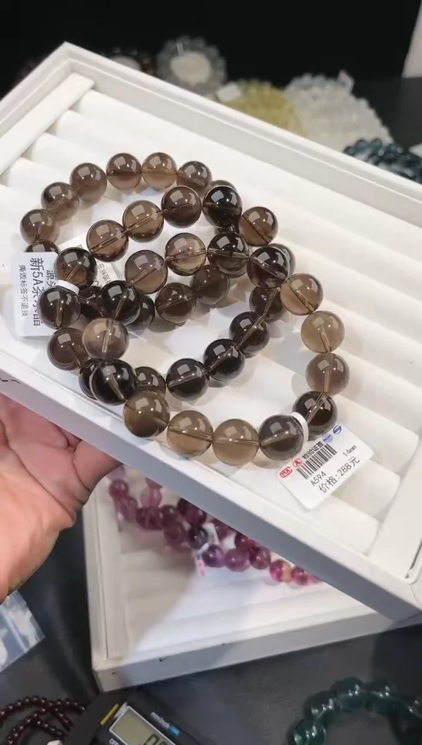 【闪购商品】水晶手链未镶嵌多样性发一茶晶14mm