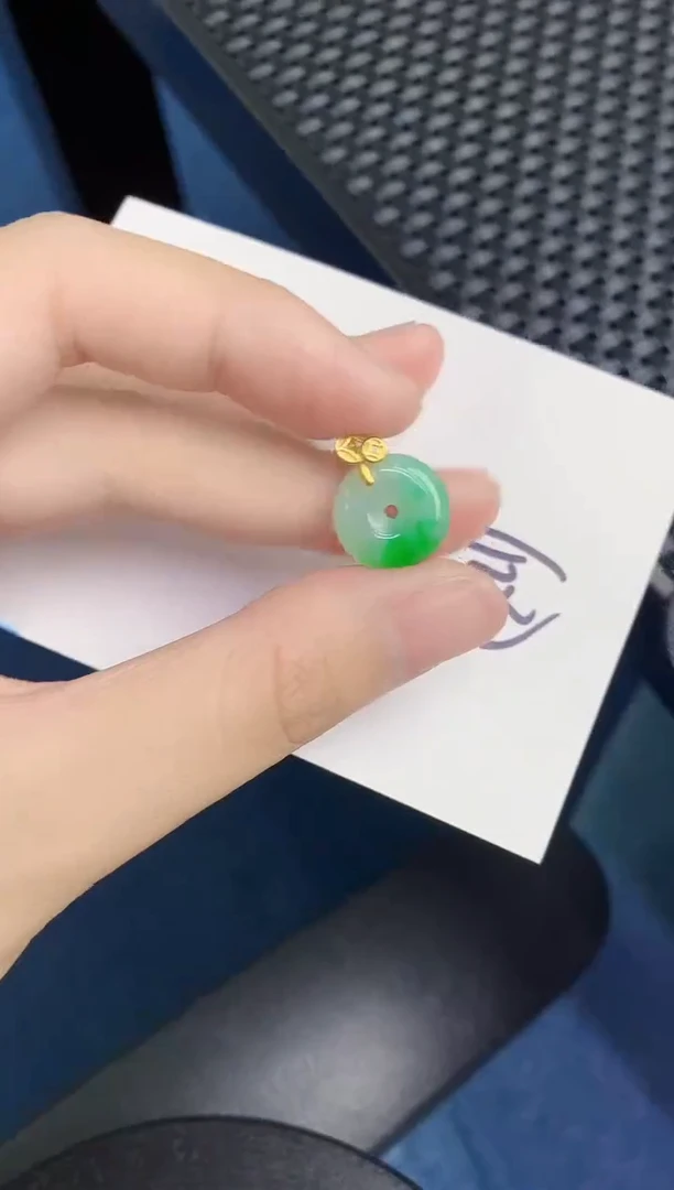 翡翠未镶嵌颈饰天然翡翠緬甸A貨