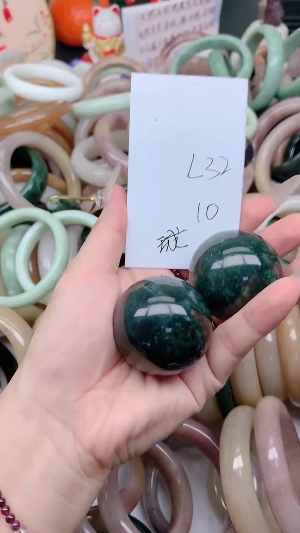 石英质玉手镯未镶嵌L32球