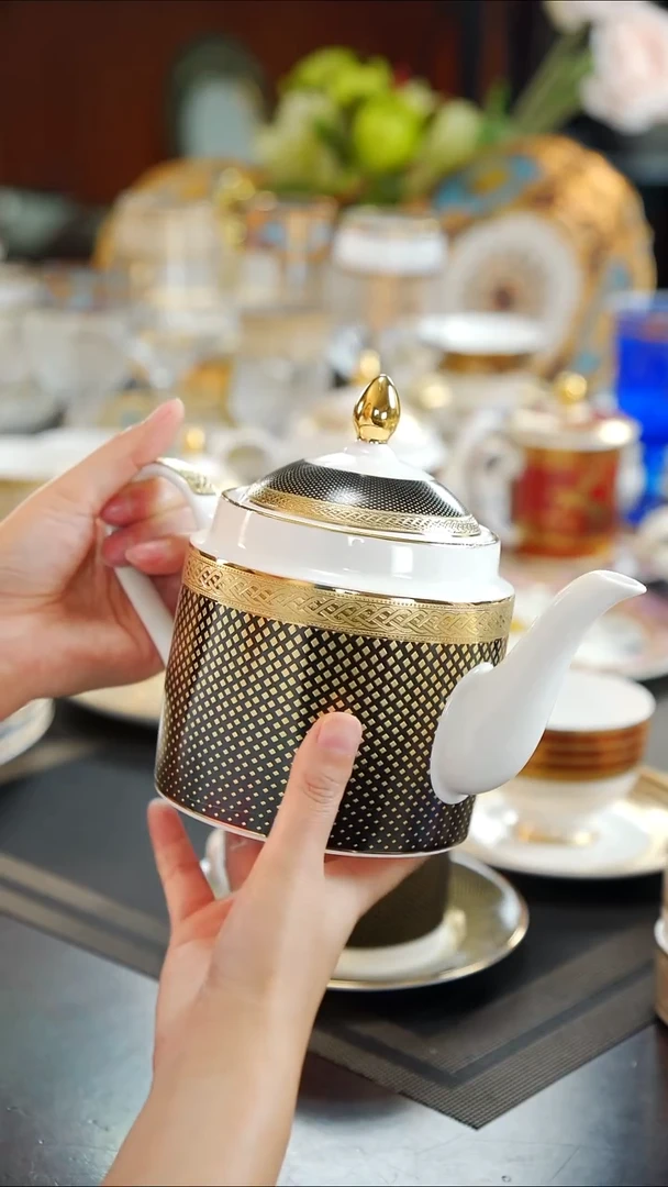 瓷片茶壶1个  福利价