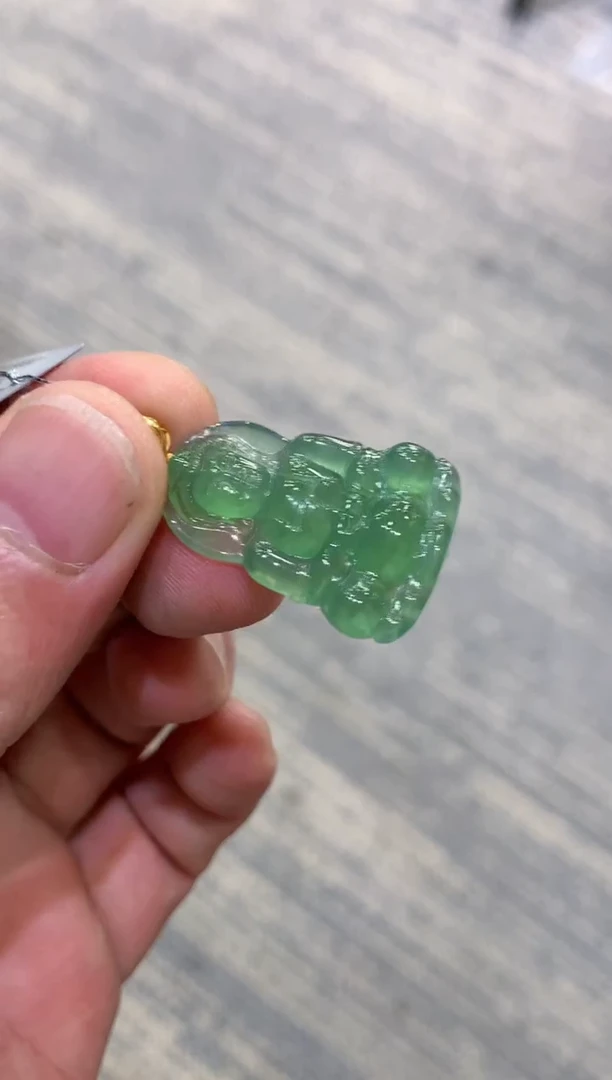 颈饰未镶嵌翡翠天然A货翡翠