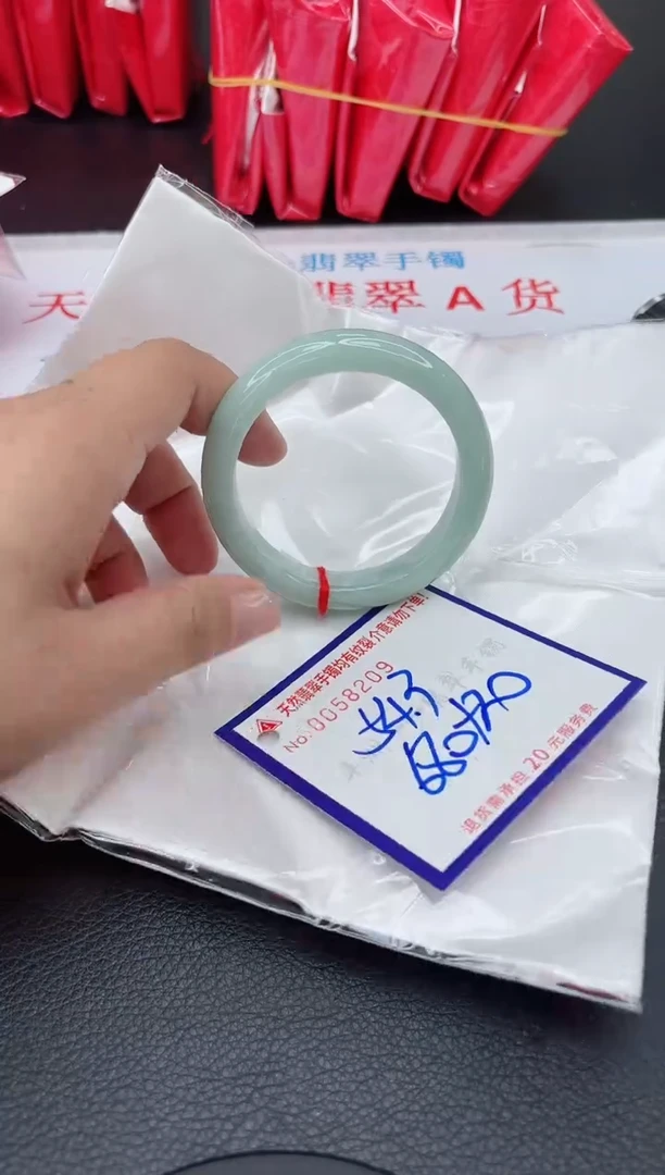【闪购商品】翡翠手镯未镶嵌111111111