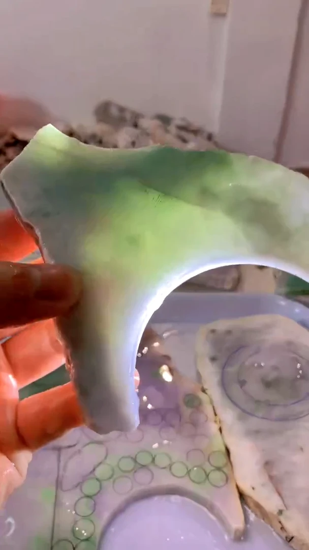 翡翠未镶嵌颈饰缅甸A货翡翠839