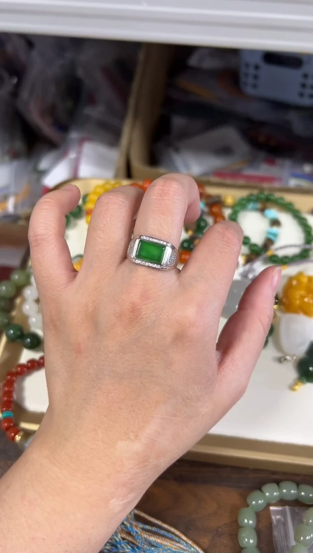 银S925镶嵌戒指翡翠天然绿翡翠马鞍厚银镶嵌戒指[2058]