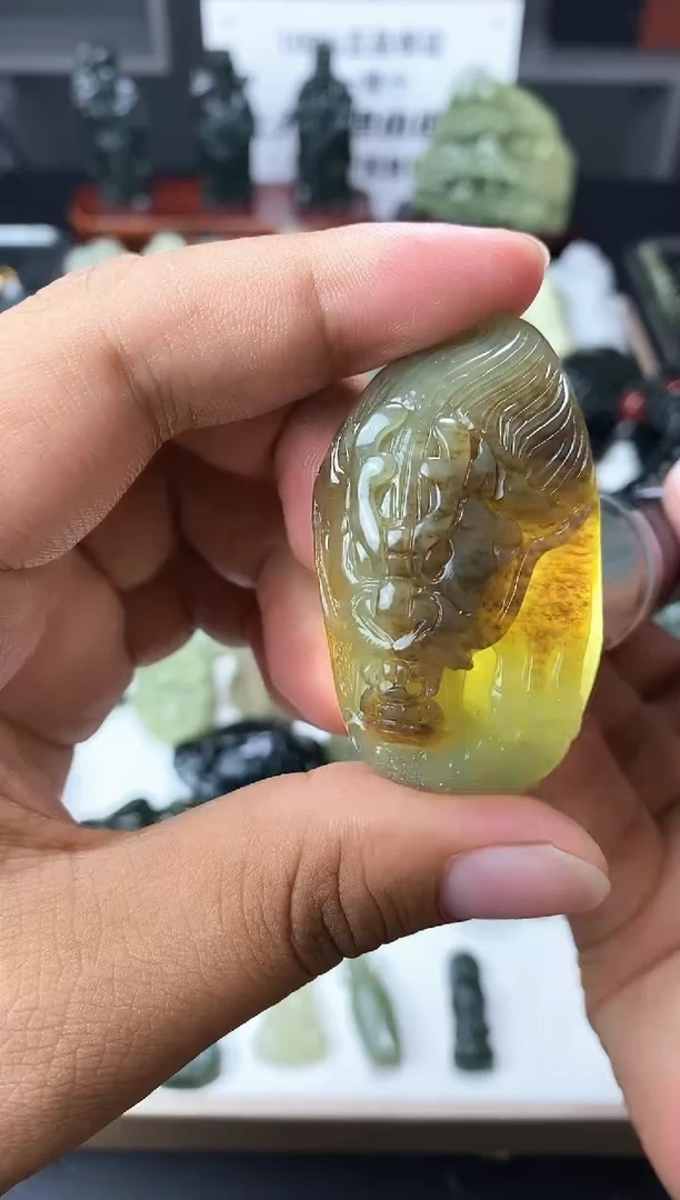 颈饰未镶嵌和田玉1