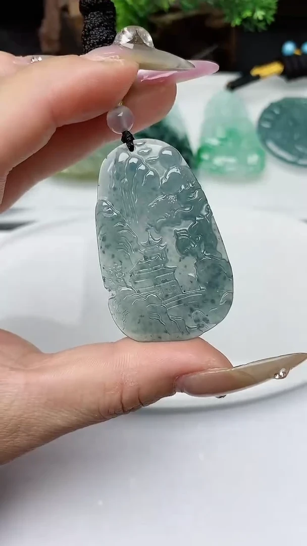 【闪购商品】翡翠颈饰未镶嵌