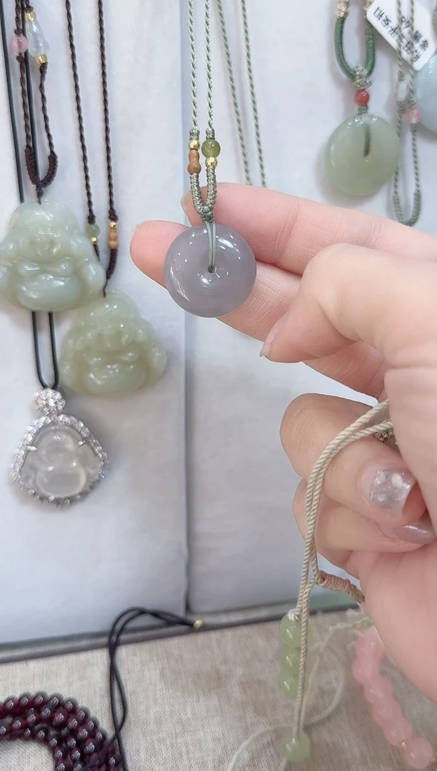 颈饰未镶嵌和田玉潔*平安扣
