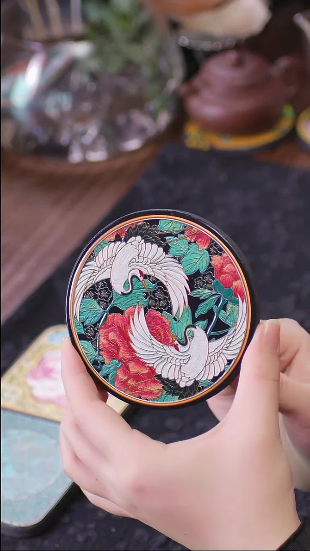 壹藏贰宝鹤戏牡丹图案杯垫一片