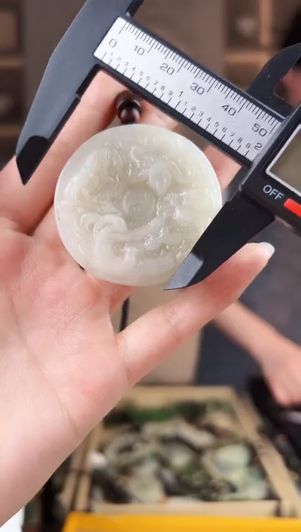 颈饰未镶嵌和田玉拍一发一，多样性发货