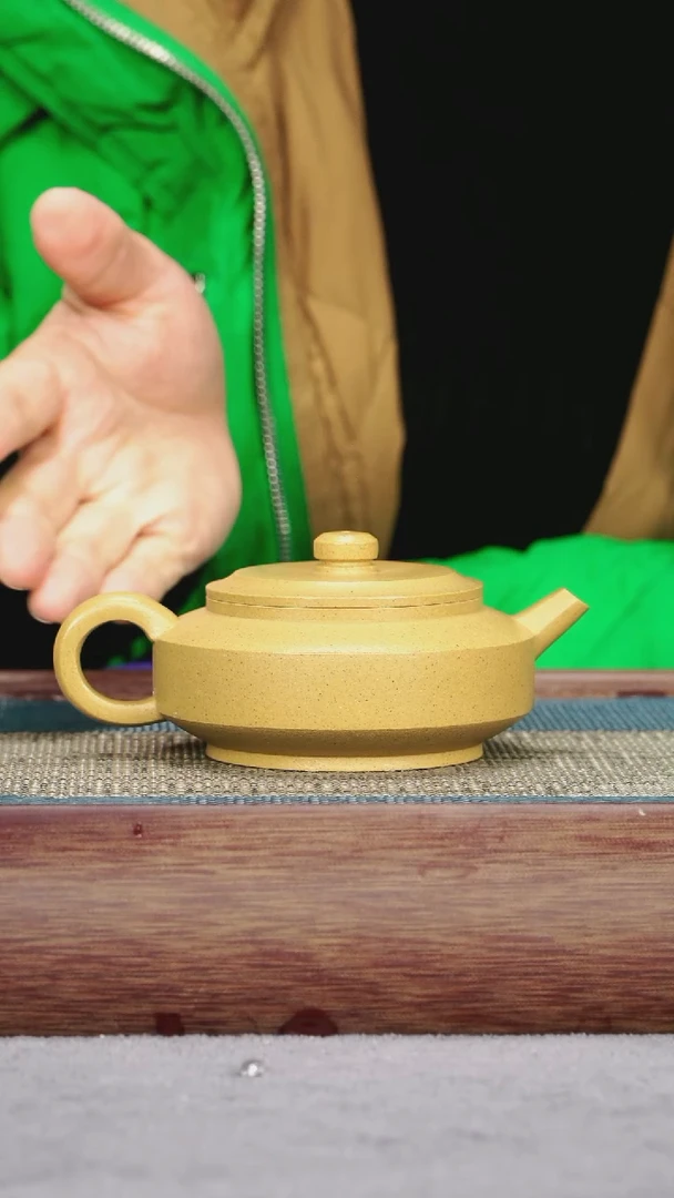 【闪购商品】紫砂茶壶黄金段 仲芳周盘