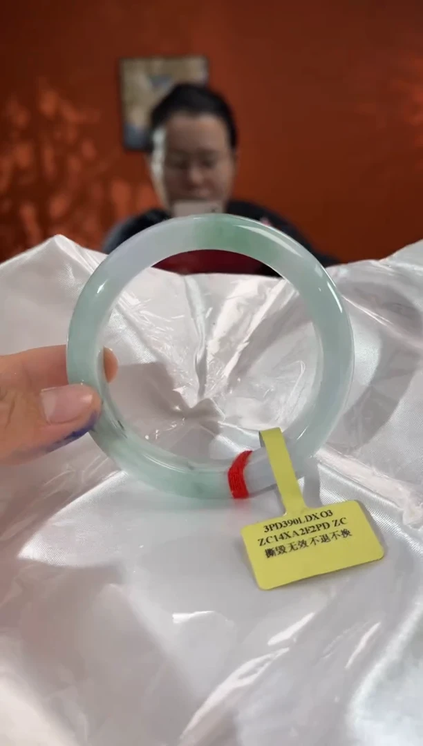 未镶嵌手镯翡翠翡翠手镯