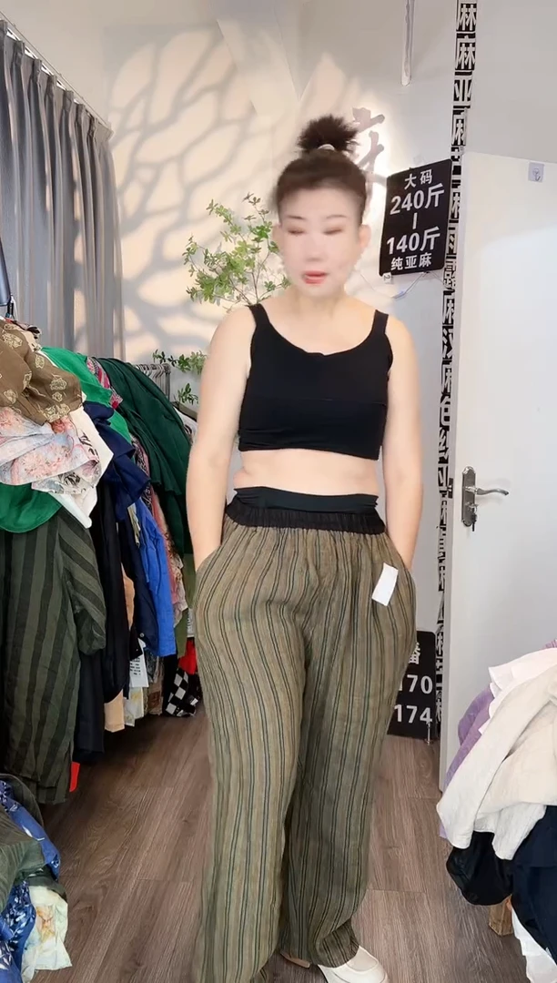亚麻大码女装系列。