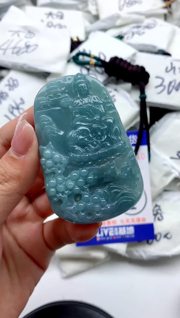 翡翠未镶嵌颈饰555555555555