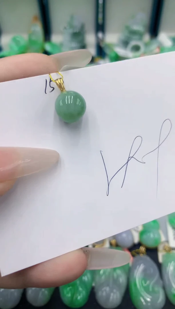 翡翠未镶嵌颈饰号链接111111111多样性发其一