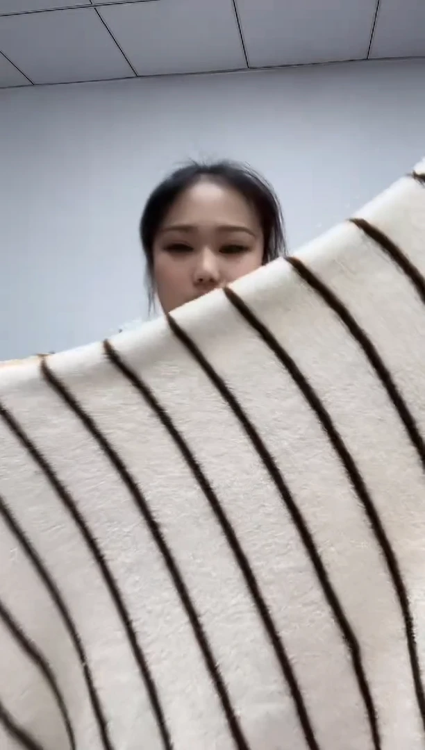 法兰绒2X1.8材质面料尺寸以主播介绍为准