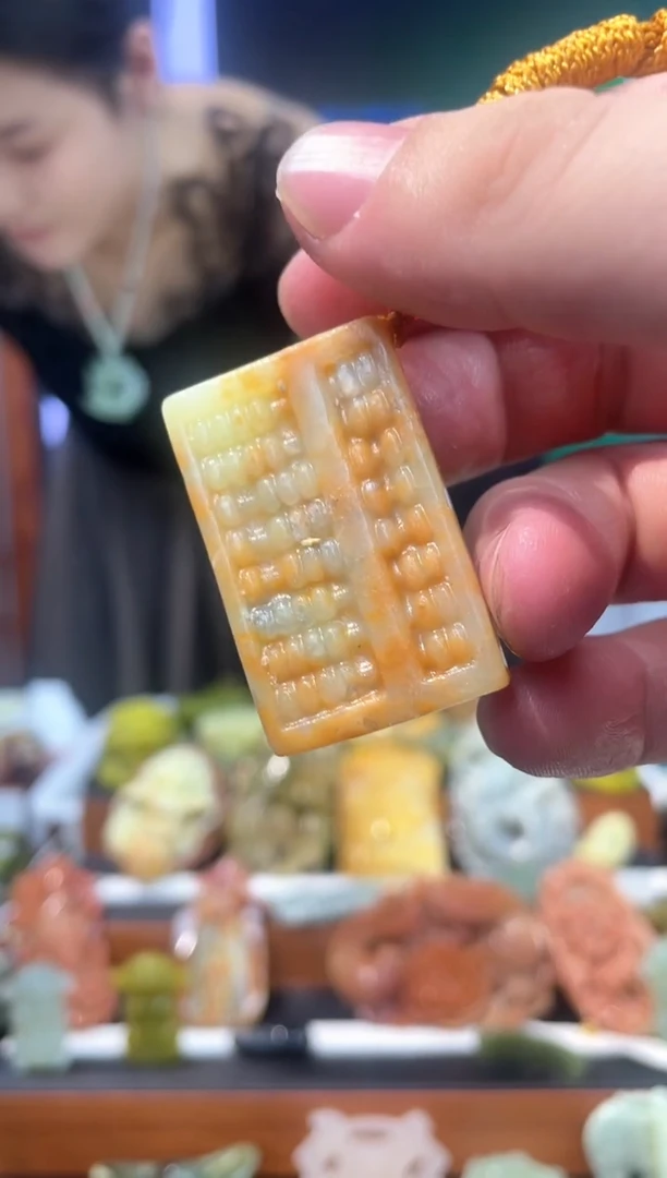 【闪购商品】岫玉吊坠未镶嵌·