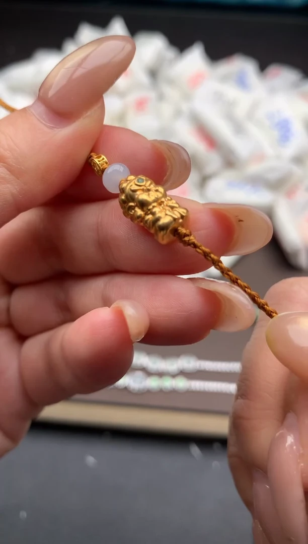 【闪购商品】翡翠手绳未镶嵌—