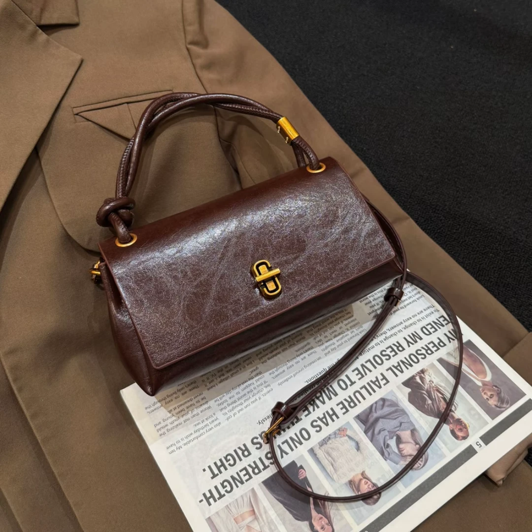 2025秋季软皮百搭轻奢单肩斜斜挎手提质感女士包包手拎小方包