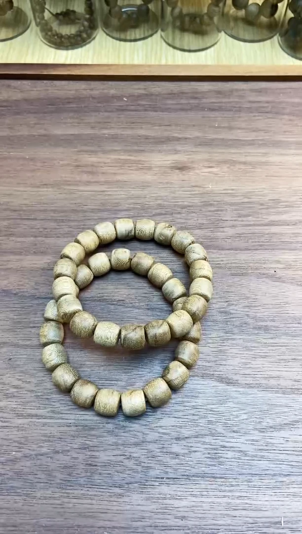 沉香手串卓CM5552尖峰岭卡11mm9g+天然野多样性发一