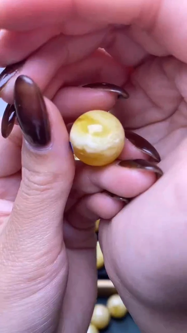 【闪购商品】琥珀裸石未镶嵌蜜蜡.63