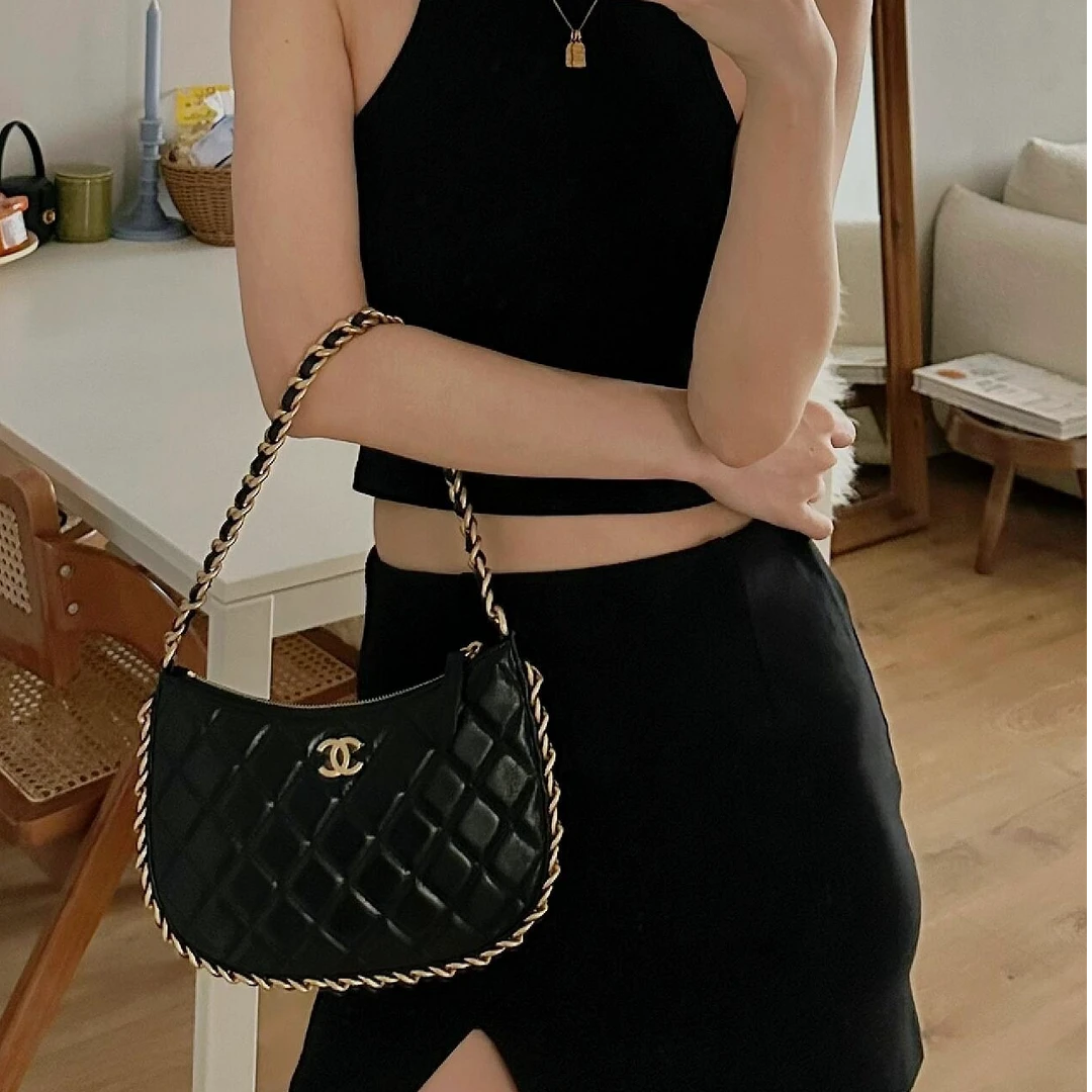99新 Chanel/香奈儿 0827|香奈儿hobo单肩包23b黑金大号