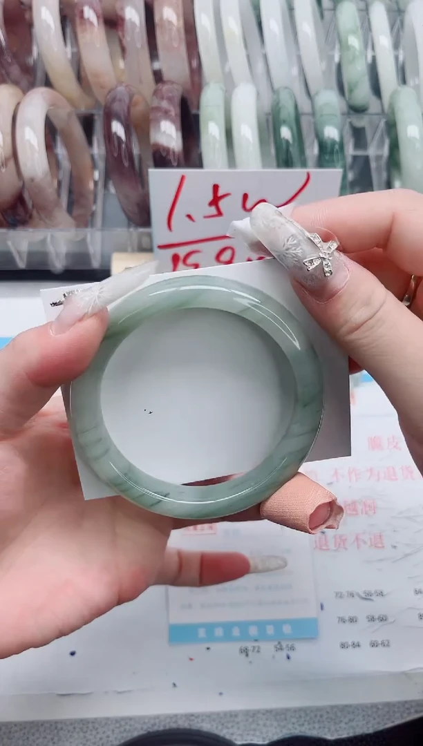 【闪购商品】石英质玉手镯未镶嵌A64-59.7