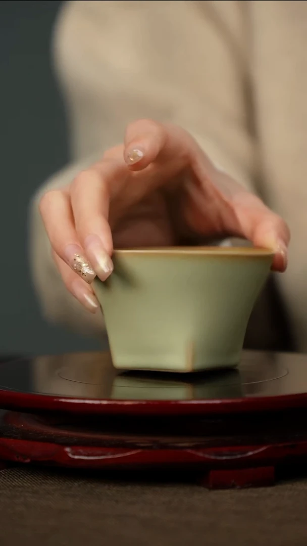 全品 粉青 天圆地方杯