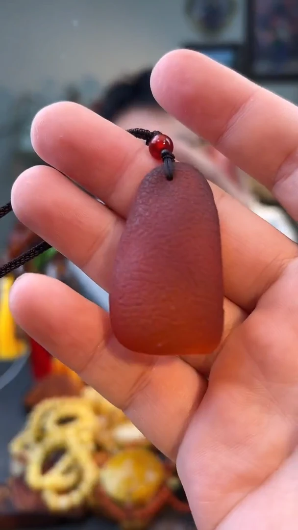 琥珀颈饰未镶嵌吊坠