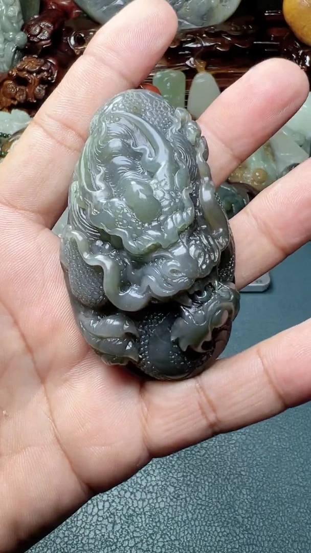 未镶嵌和田玉把件-