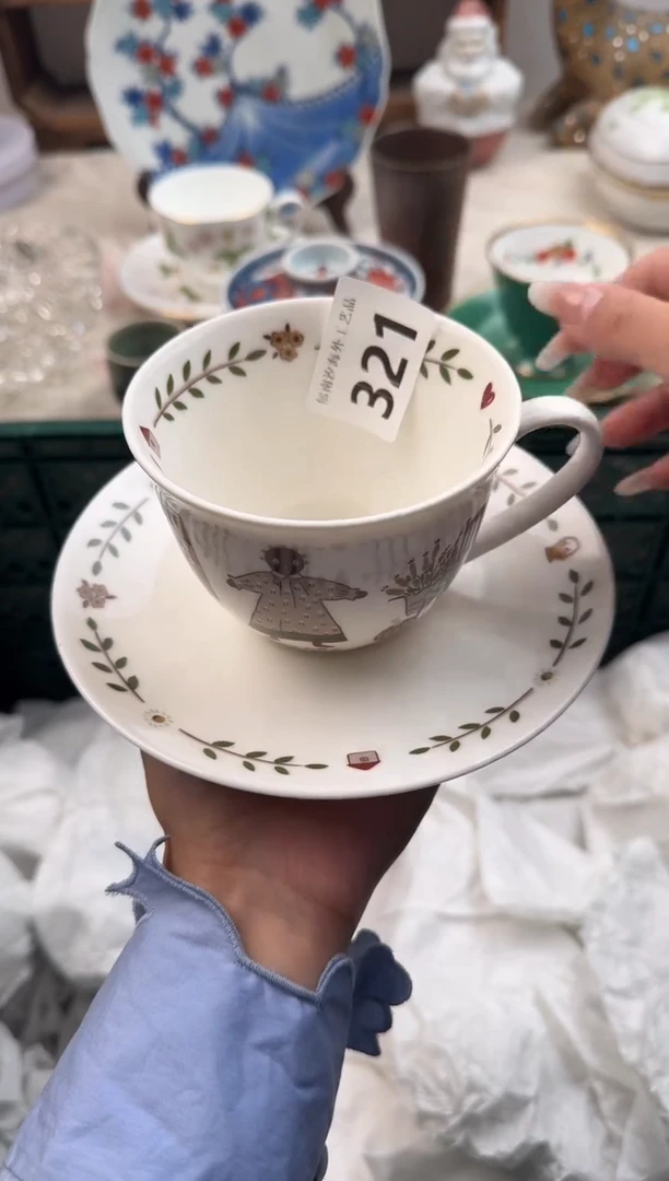 一***小E          321