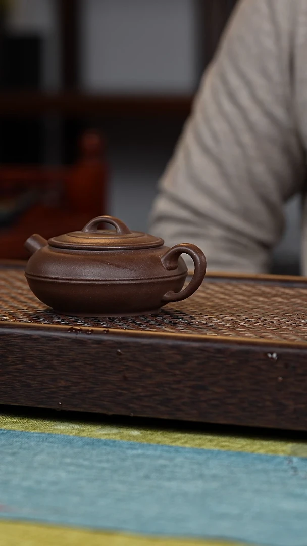 【闪购商品】紫砂茶壶炮嘴线缘170毫升