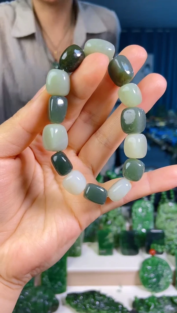 和田玉未镶嵌挂件1