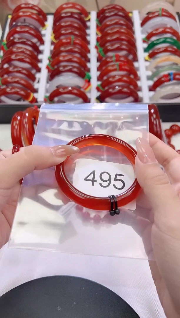 手镯玛瑙/玉髓未镶嵌56圈口*A495