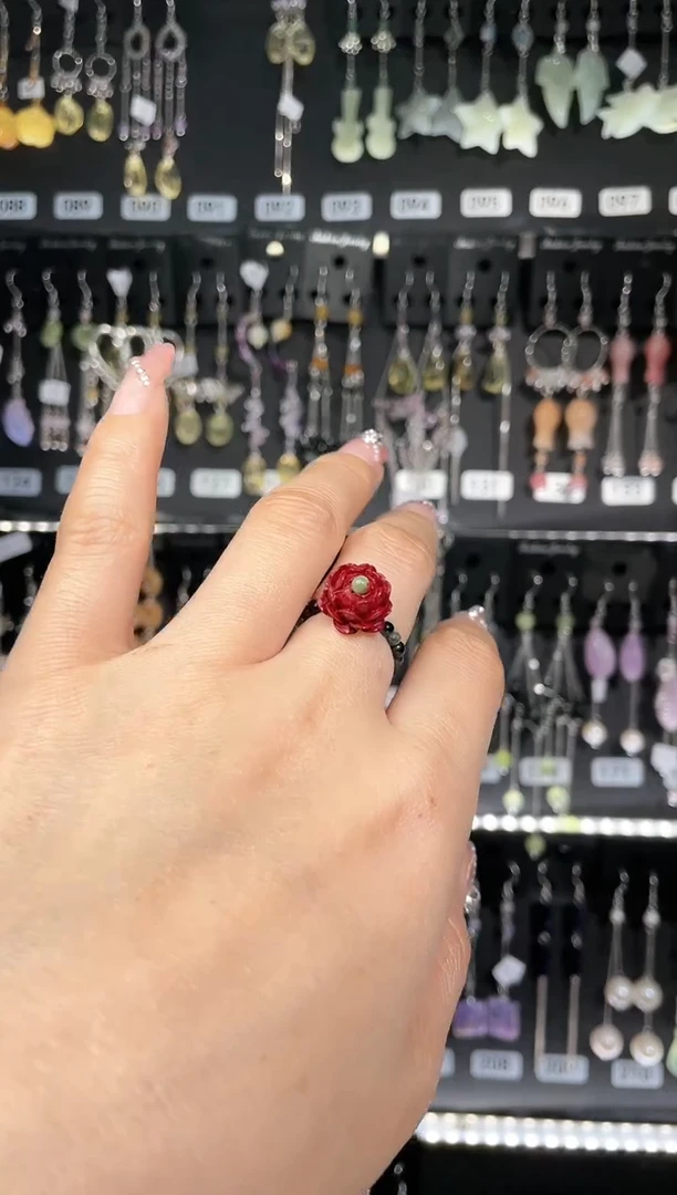 【闪购商品】紫晶耳饰银S925镶嵌一只三花小糯米