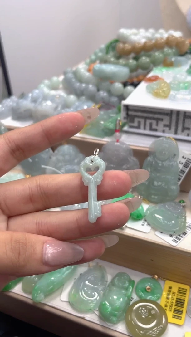 颈饰未镶嵌翡翠136多样性发货