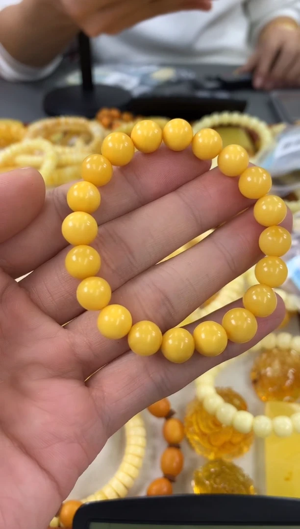【闪购商品】琥珀裸石未镶嵌手串