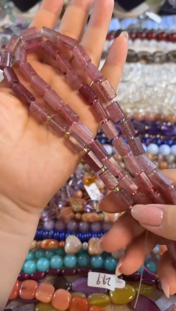 未镶嵌玛瑙/玉髓珠宝半成品草莓晶桶珠